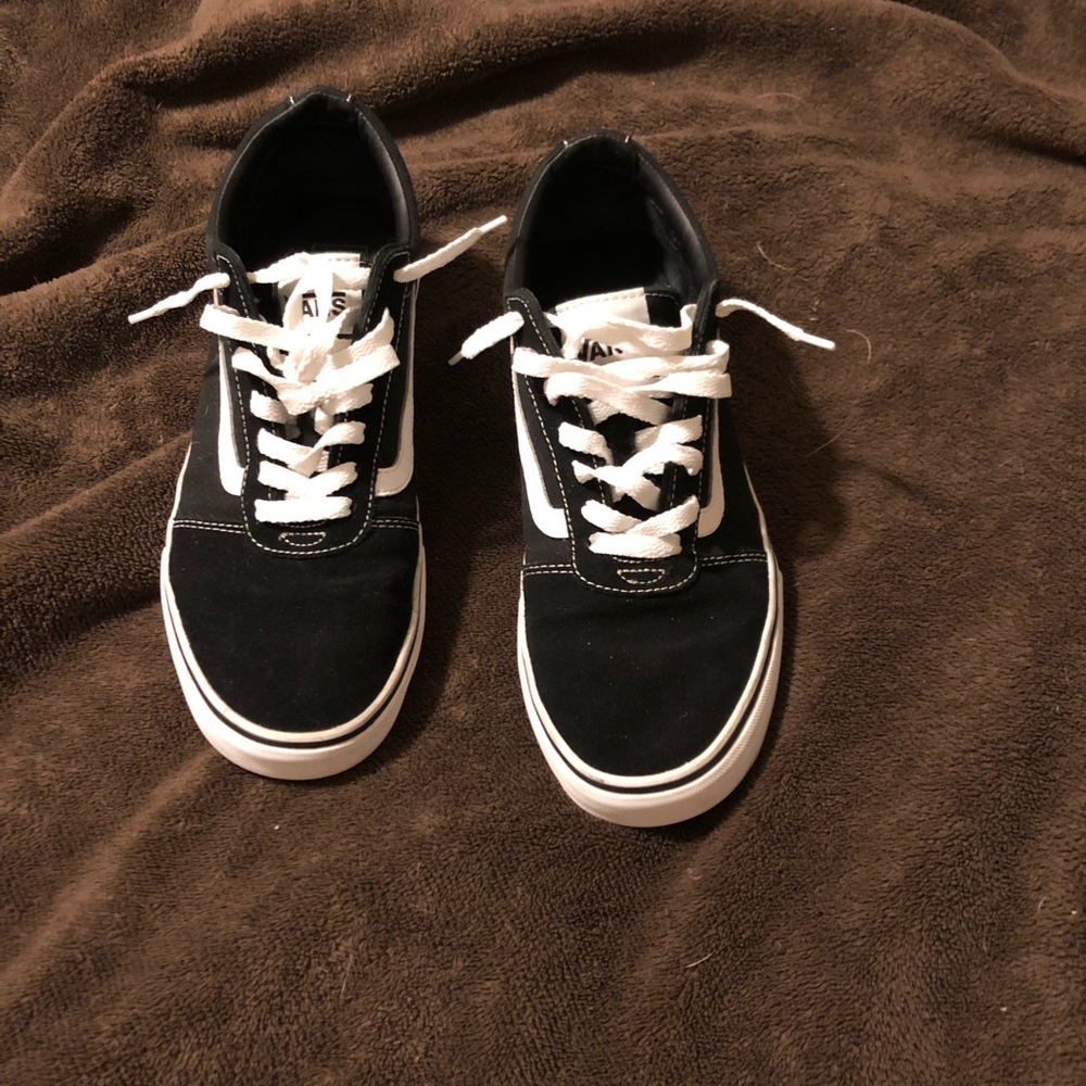 Vans low top shoes